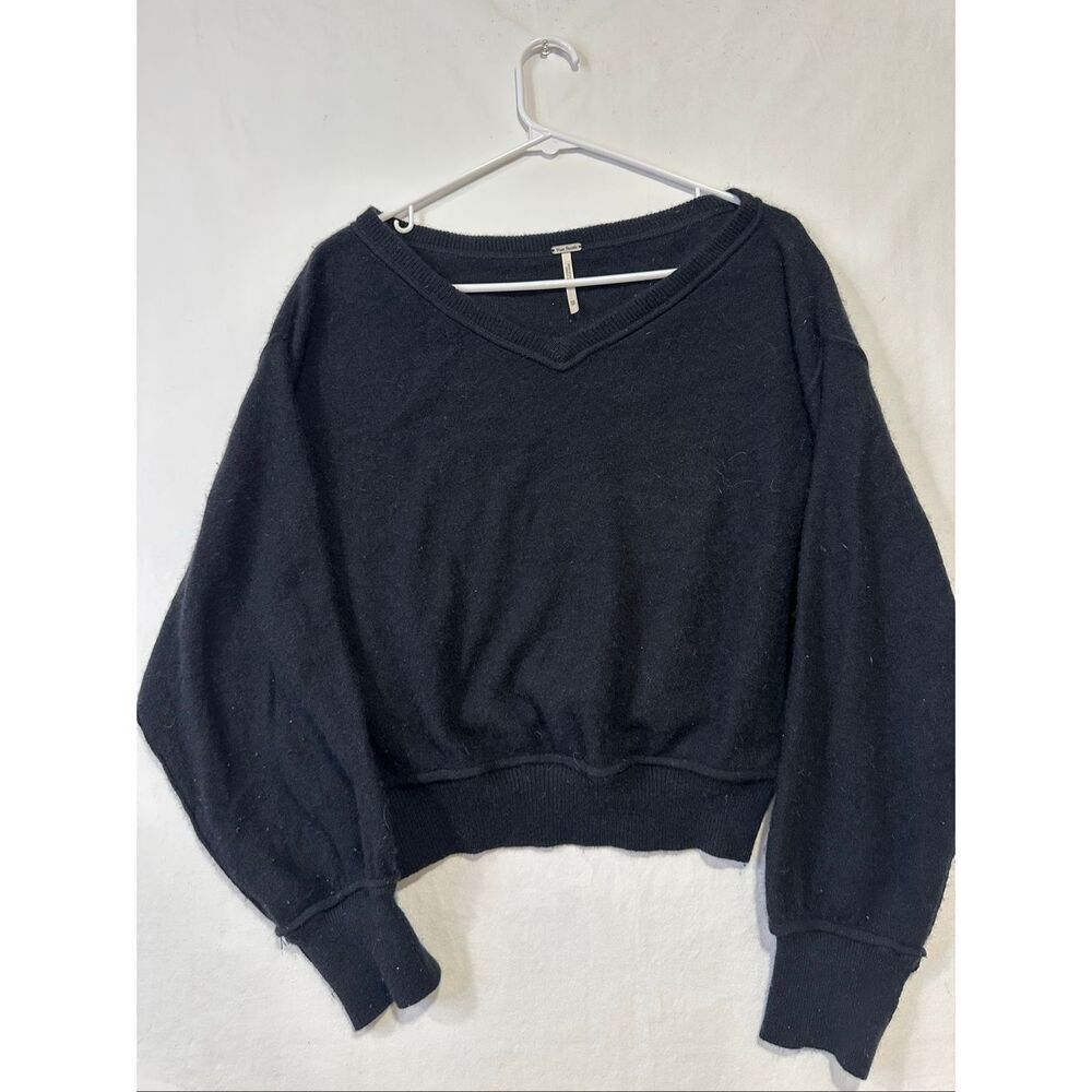 Free People Cashmere Black Cropped Sweater Balloon Sleeve V Neck Oversized XS